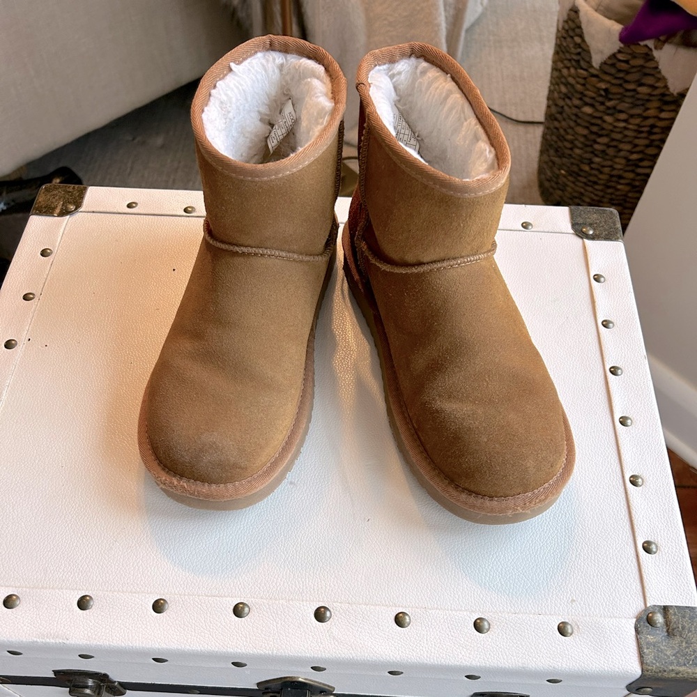 Women’s size 6 Koolaburra by UGG Koola Mini II Boots, Brown